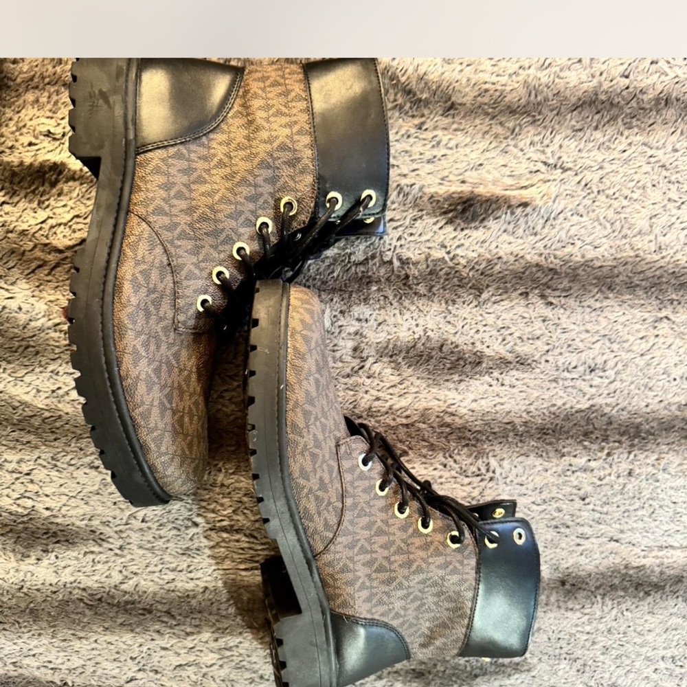 Michael kors boots